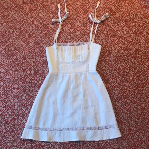 ❌SOLD❌Reformation Domingo Dress, White, Size 2 - Picture 2 of 5